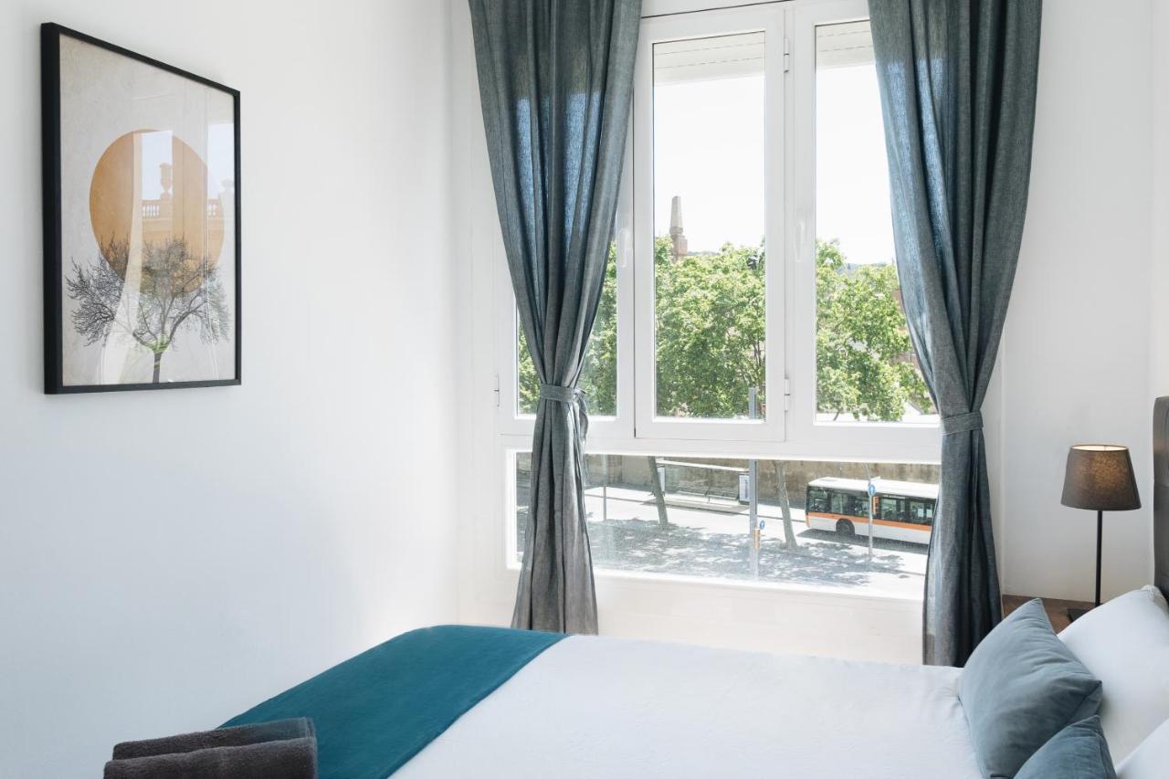 Sunny And Modern Apartment Ideal For Groups Barcelona Buitenkant foto