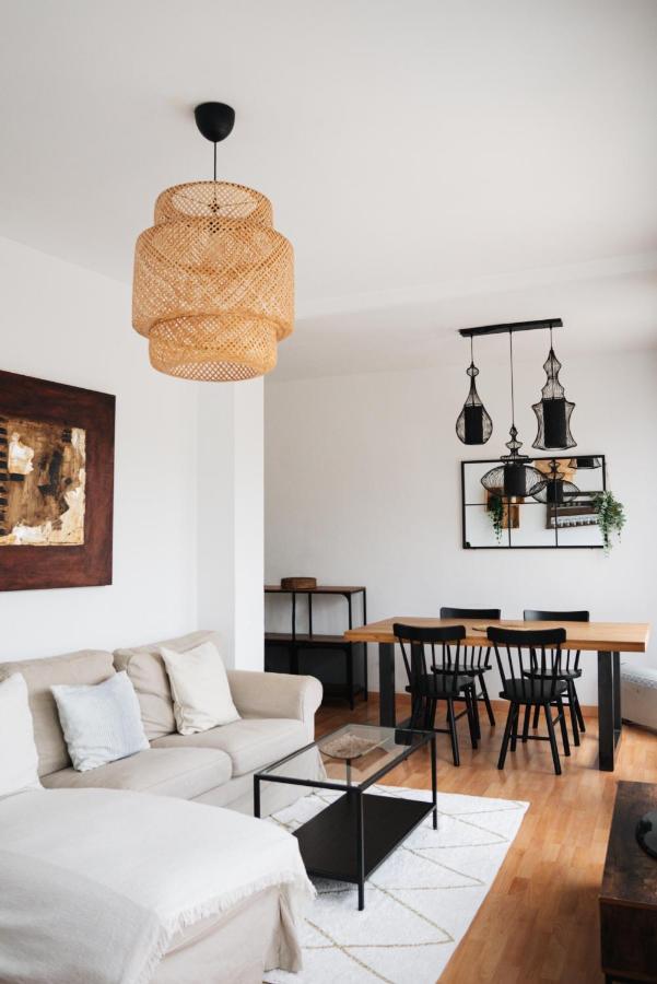 Sunny And Modern Apartment Ideal For Groups Barcelona Buitenkant foto