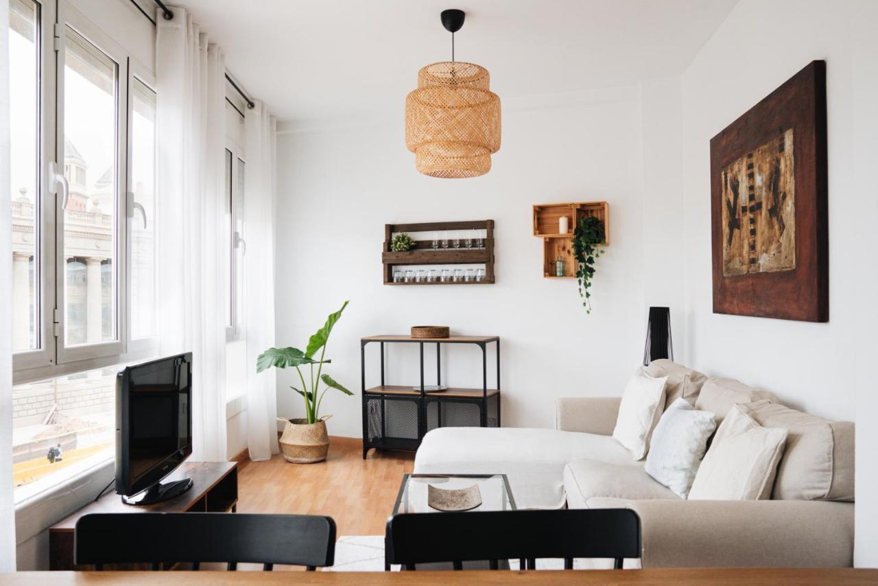 Sunny And Modern Apartment Ideal For Groups Barcelona Buitenkant foto