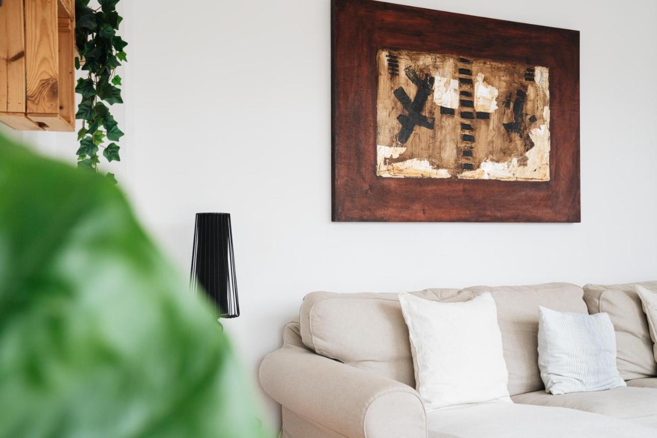Sunny And Modern Apartment Ideal For Groups Barcelona Buitenkant foto
